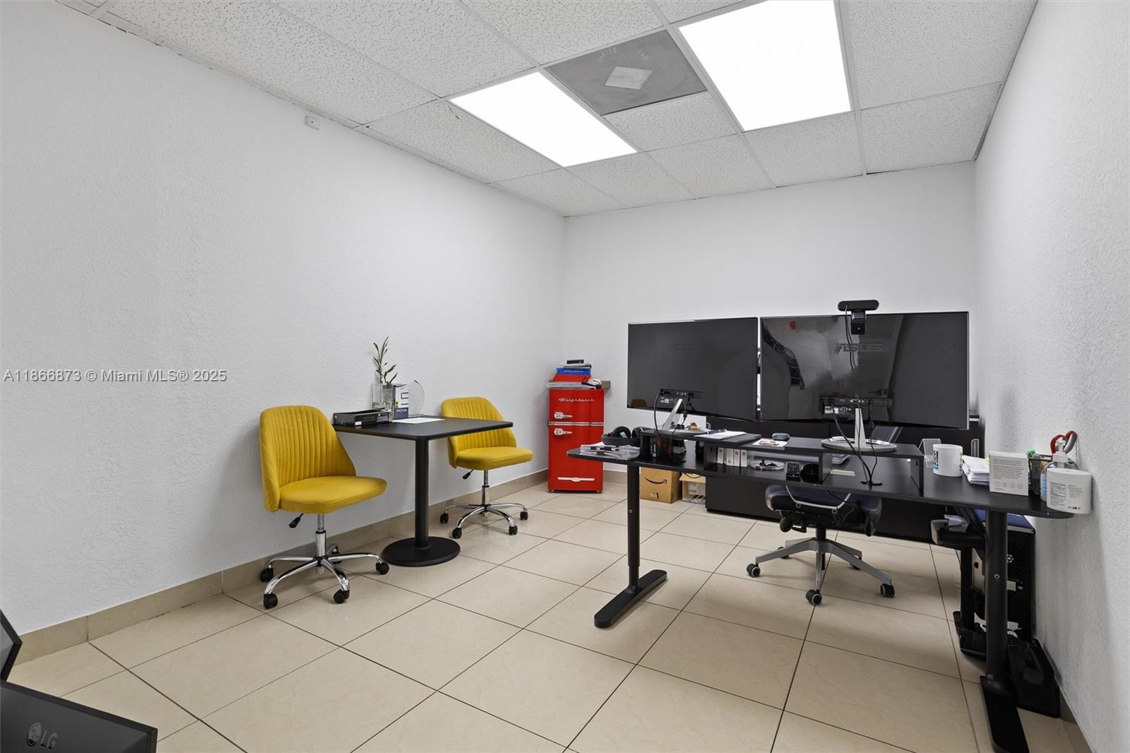   /   sq. ft. $ 2025-08-27 0 Photo