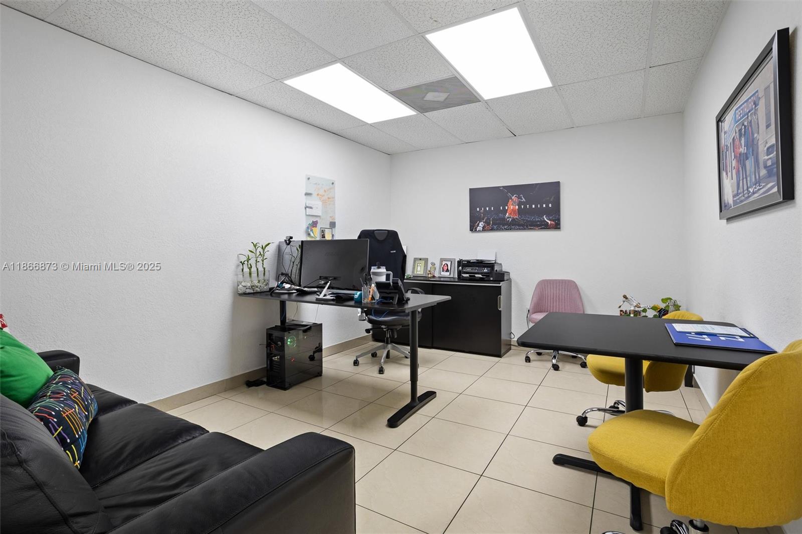  /   sq. ft. $ 2025-08-27 0 Photo