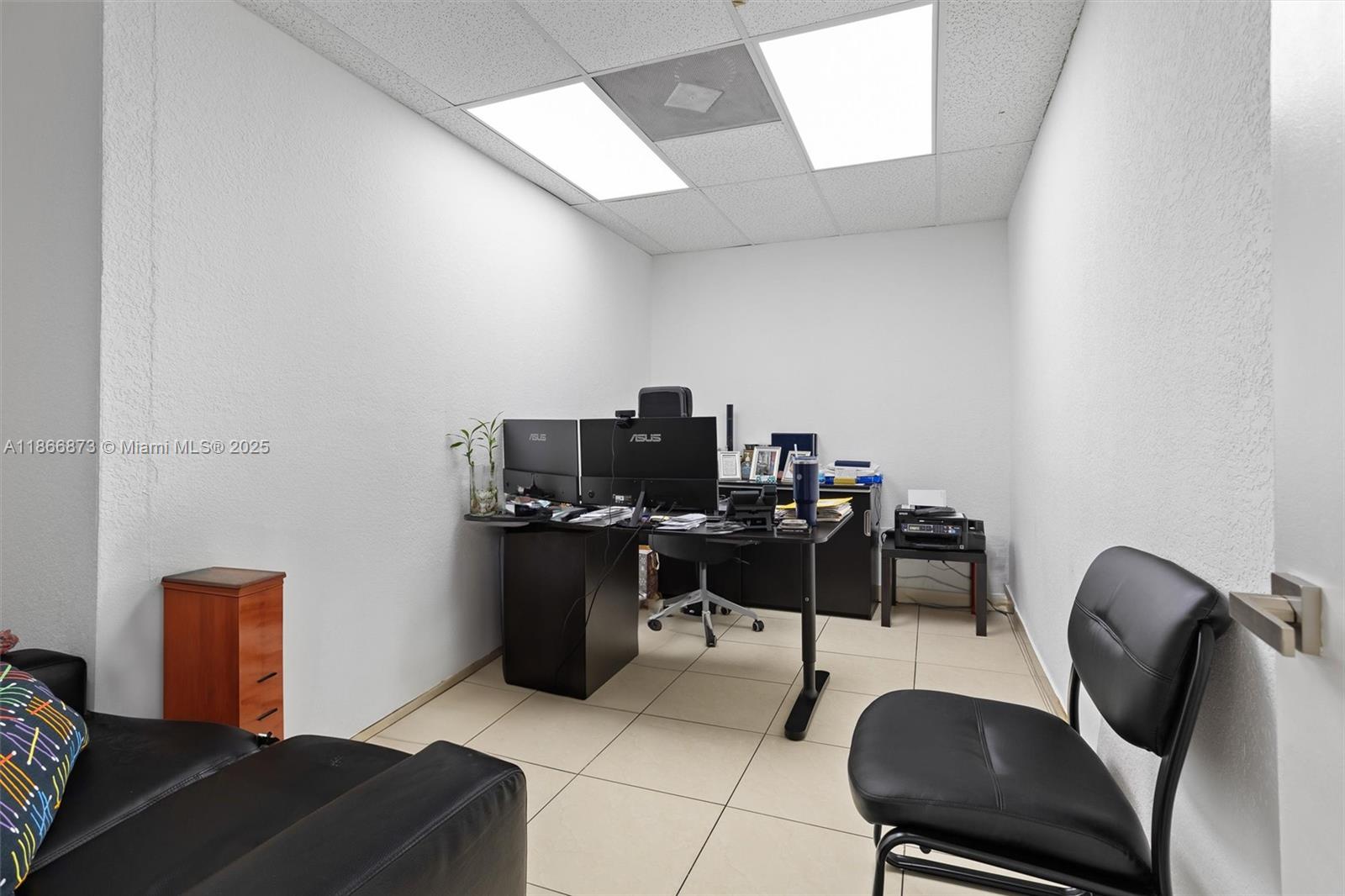   /   sq. ft. $ 2025-08-27 0 Photo