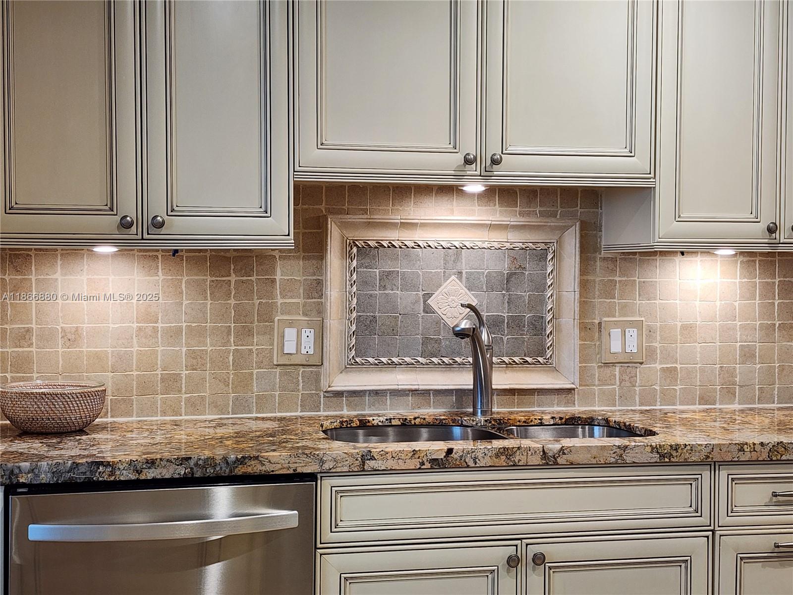 Photo of 3505 Ocean Dr  #708, Hollywood, Florida, 33019 - 