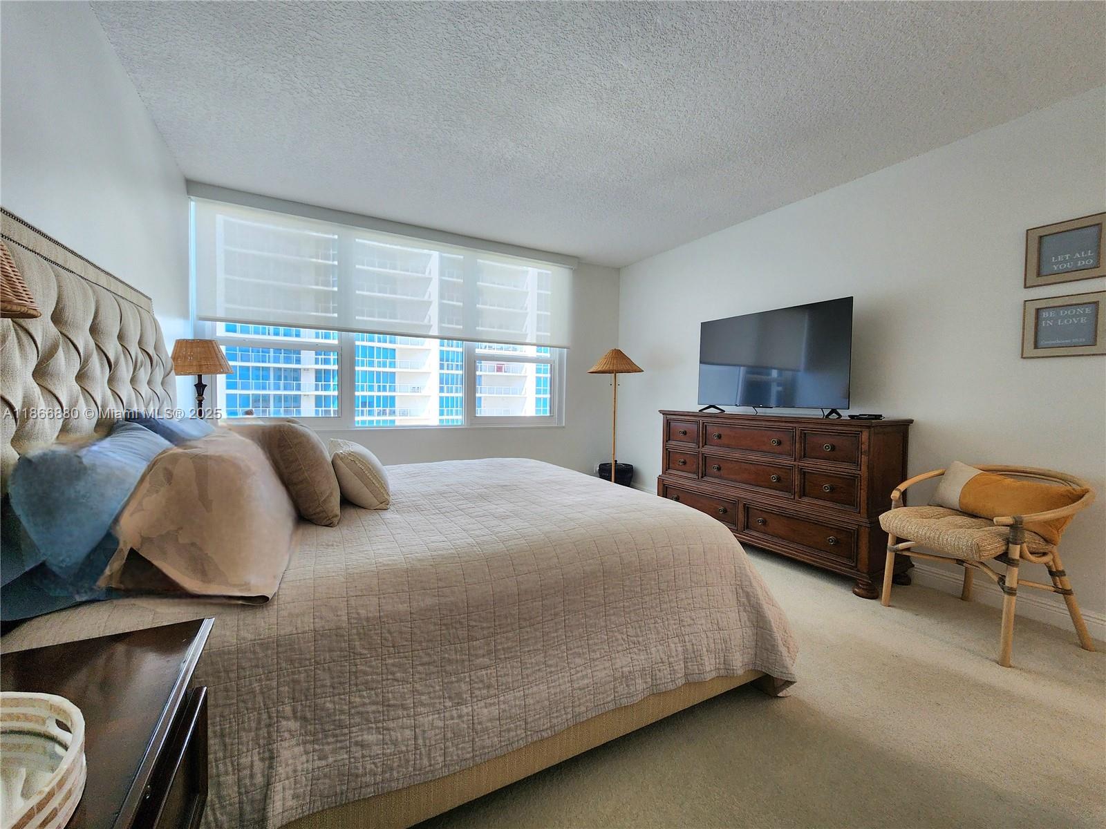 Photo of 3505 Ocean Dr  #708, Hollywood, Florida, 33019 - 