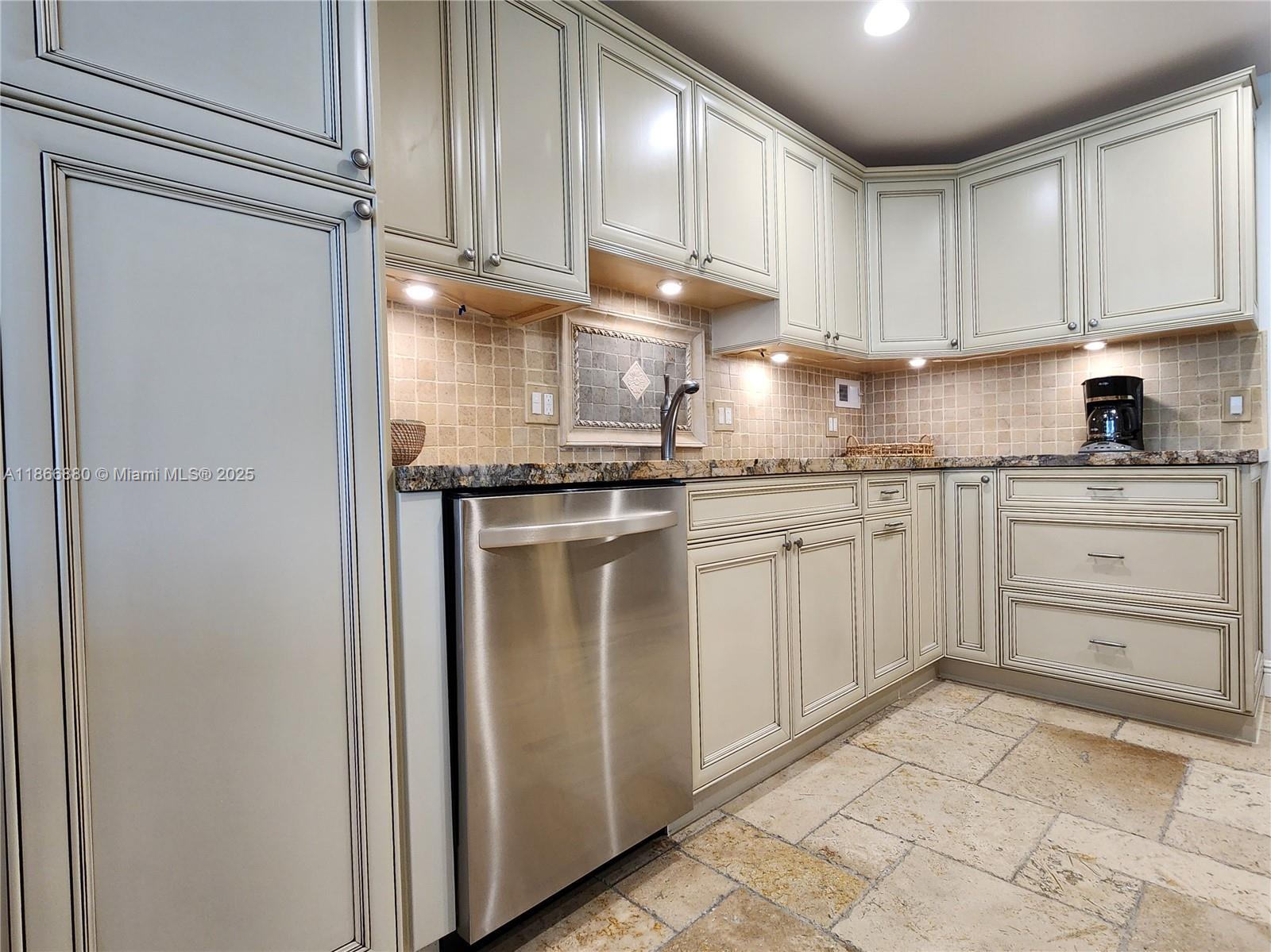 Photo of 3505 Ocean Dr  #708, Hollywood, Florida, 33019 - 