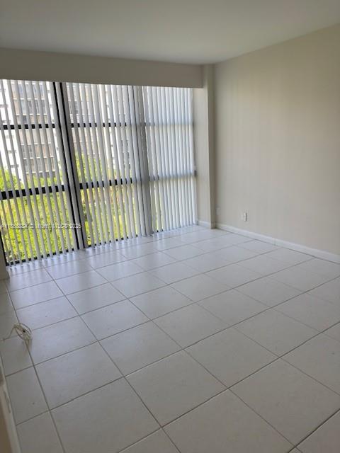 Photo of 16919 Bay Rd  #507, Sunny Isles Beach, Florida, 33160 - 