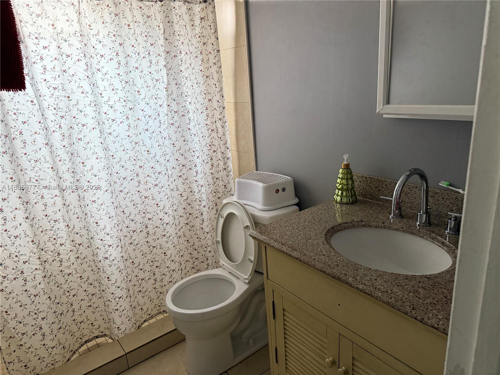 See details / 3264 sq. ft. $ 2025-08-27 0 Photo