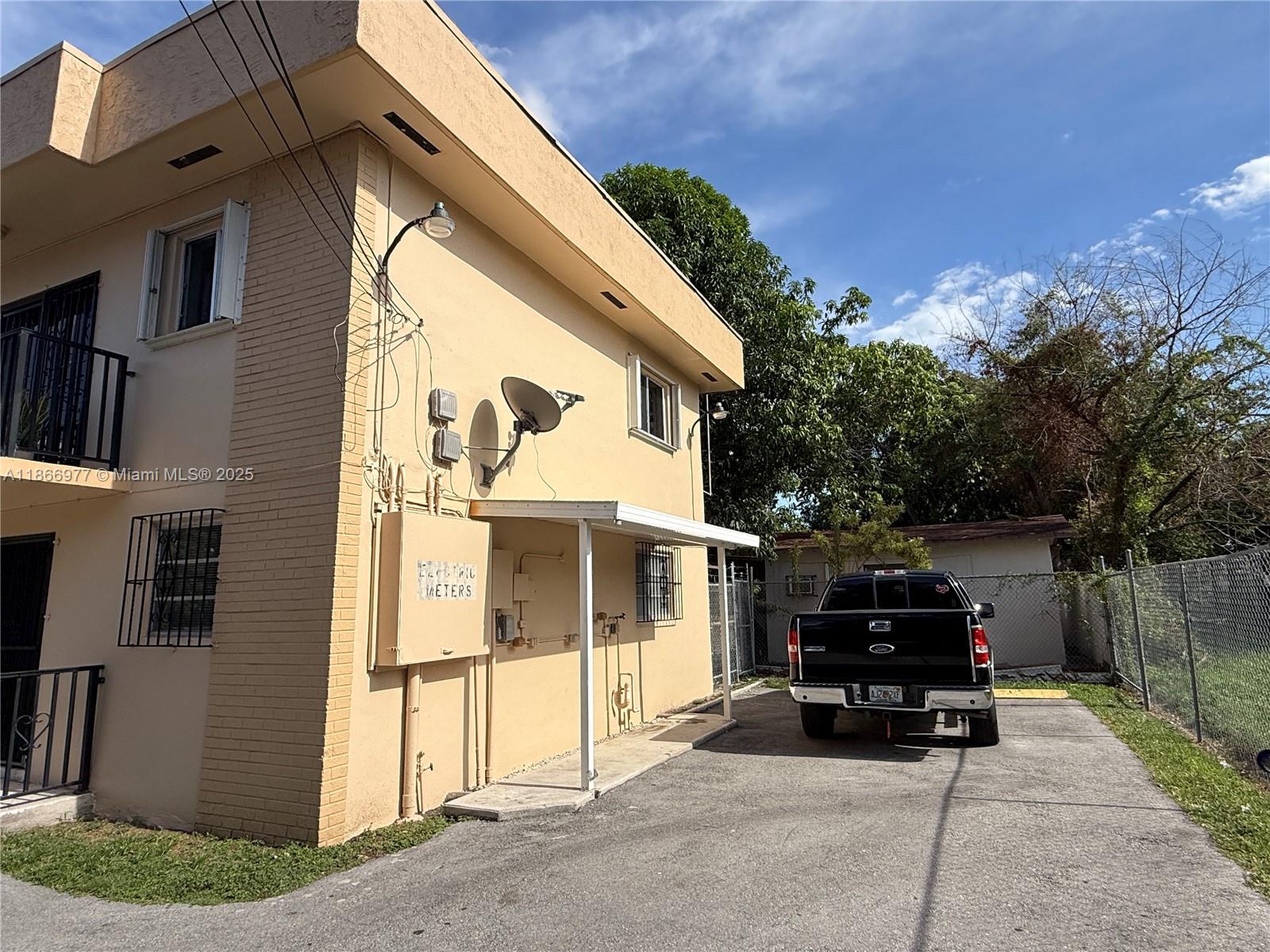 See details / 3264 sq. ft. $ 2025-08-27 0 Photo