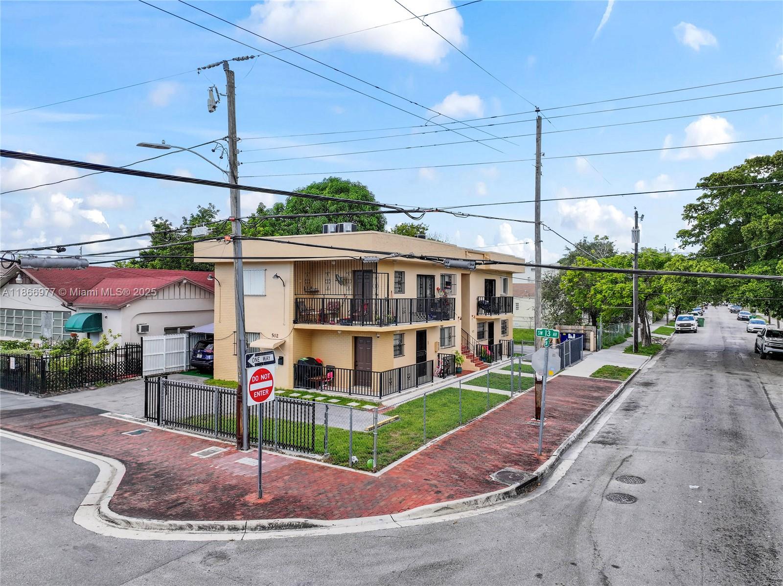 See details / 3264 sq. ft. $ 2025-08-27 0 Photo