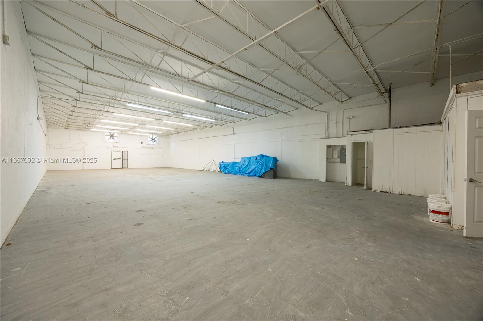 See details / sq. ft. $ 2025-08-28 0 Photo
