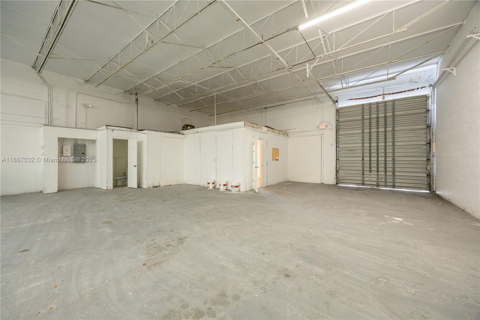 See details / sq. ft. $ 2025-08-28 0 Photo