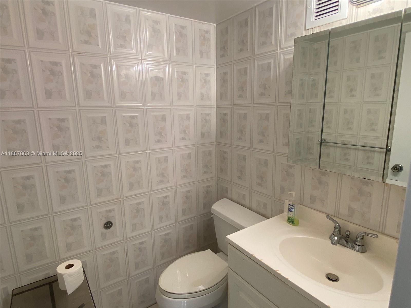 Photo of 851 Three Islands Blvd  #512, Hallandale Beach, Florida, 33009 - 