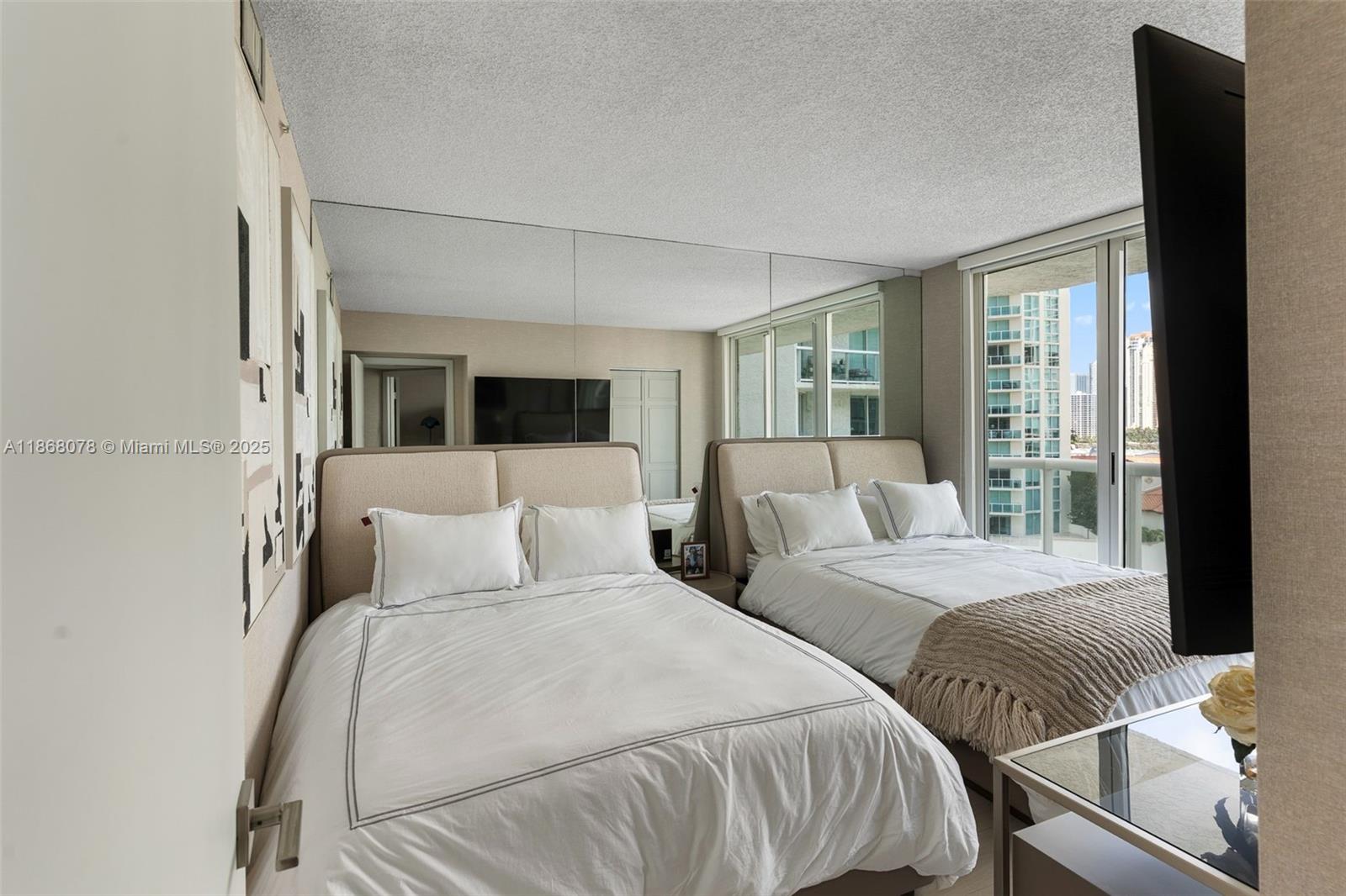 Photo of 16400 Collins Ave  #946, Sunny Isles Beach, Florida, 33160 - 
