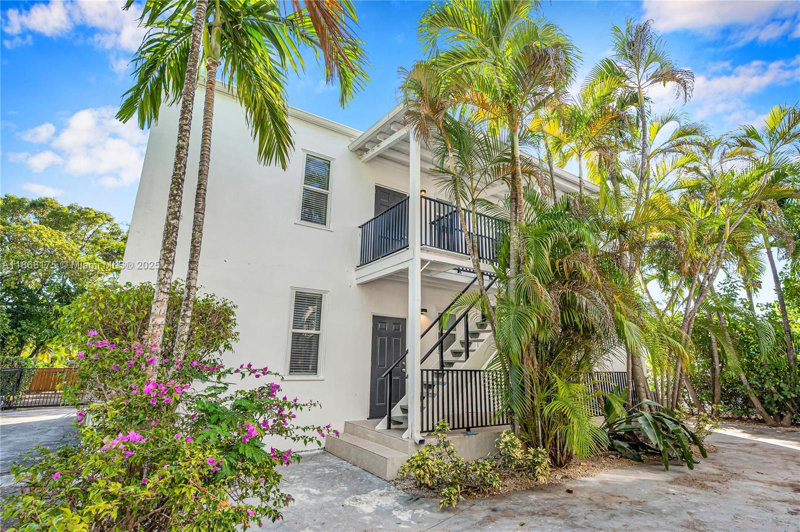 See details / 6614 sq. ft. $ 2025-08-28 0 Photo