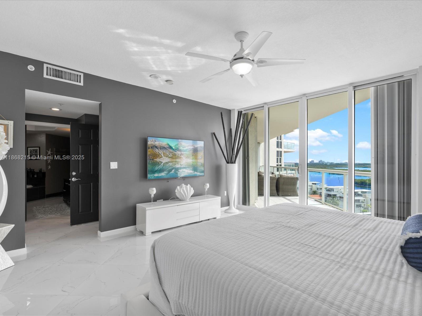 Photo of 6001 Ocean Dr  #1203, Hollywood, Florida, 33019 - 