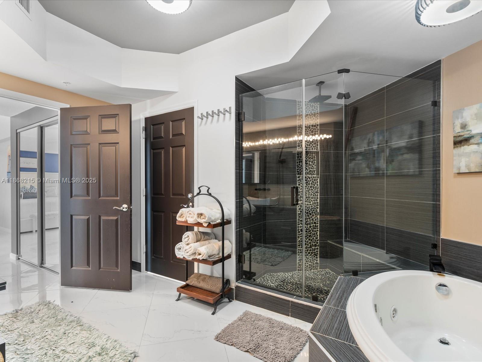 Photo of 6001 Ocean Dr  #1203, Hollywood, Florida, 33019 - 