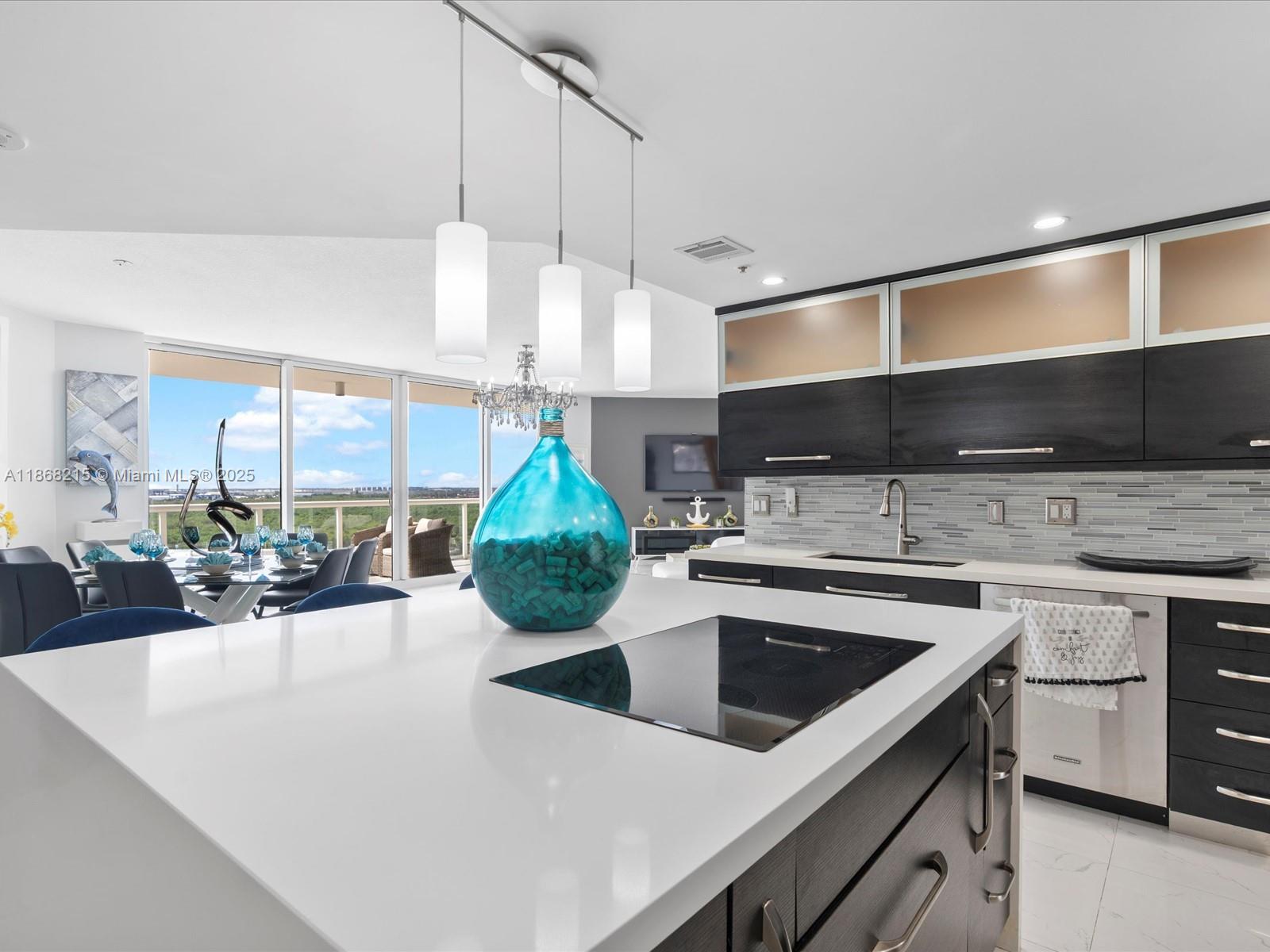 Photo of 6001 Ocean Dr #1203, Hollywood, Florida, 33019 -