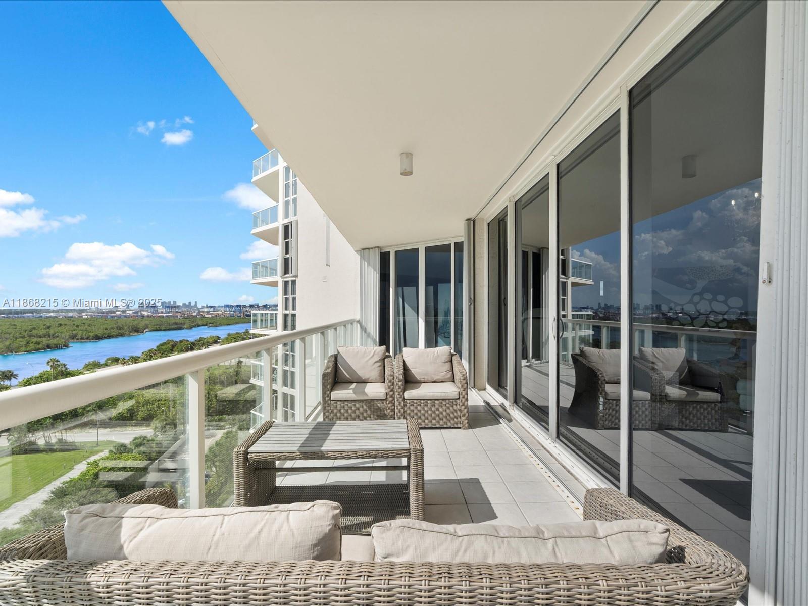 Photo of 6001 Ocean Dr  #1203, Hollywood, Florida, 33019 - 