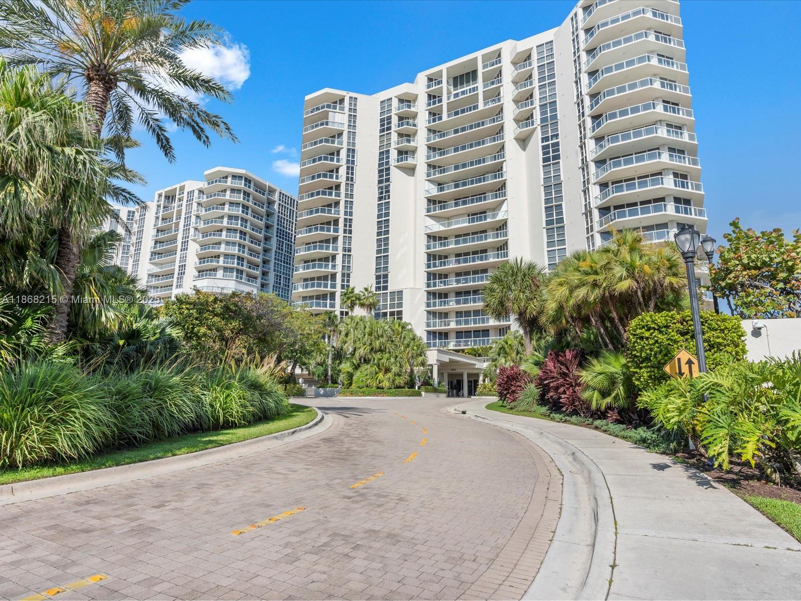 Photo of 6001 Ocean Dr  #1203, Hollywood, Florida, 33019 - 