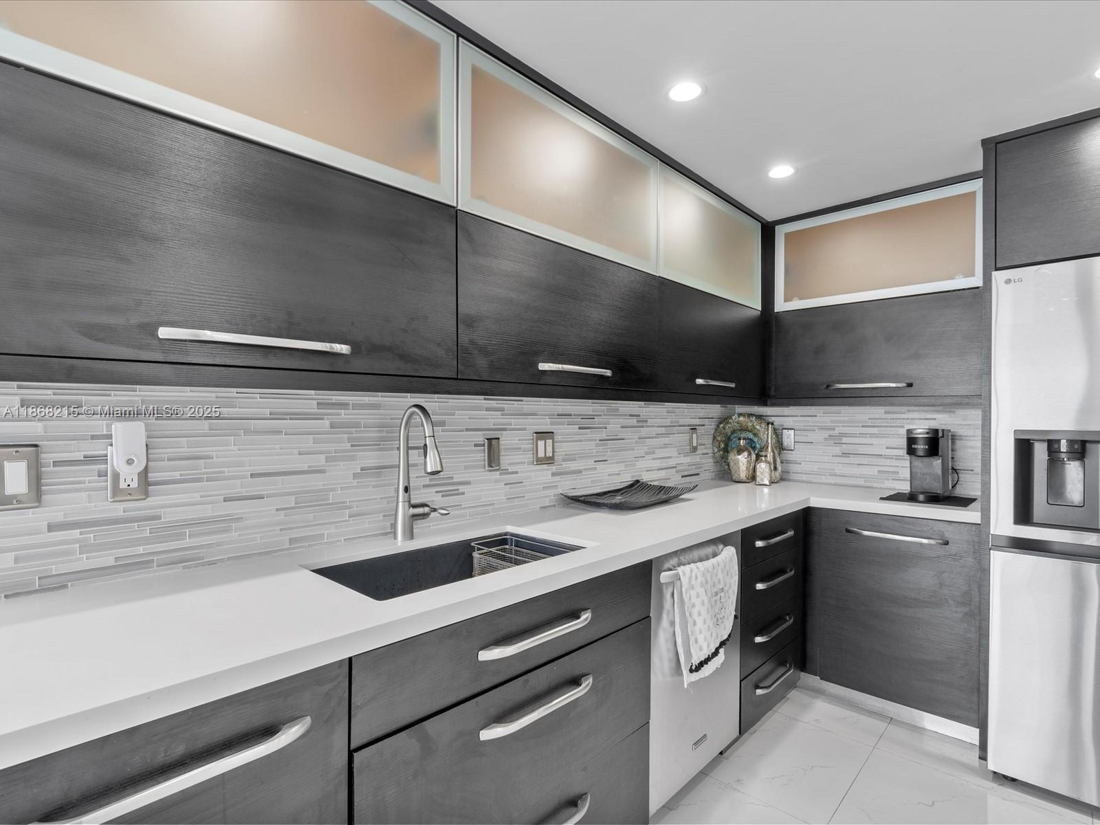 Photo of 6001 Ocean Dr #1203, Hollywood, Florida, 33019 -