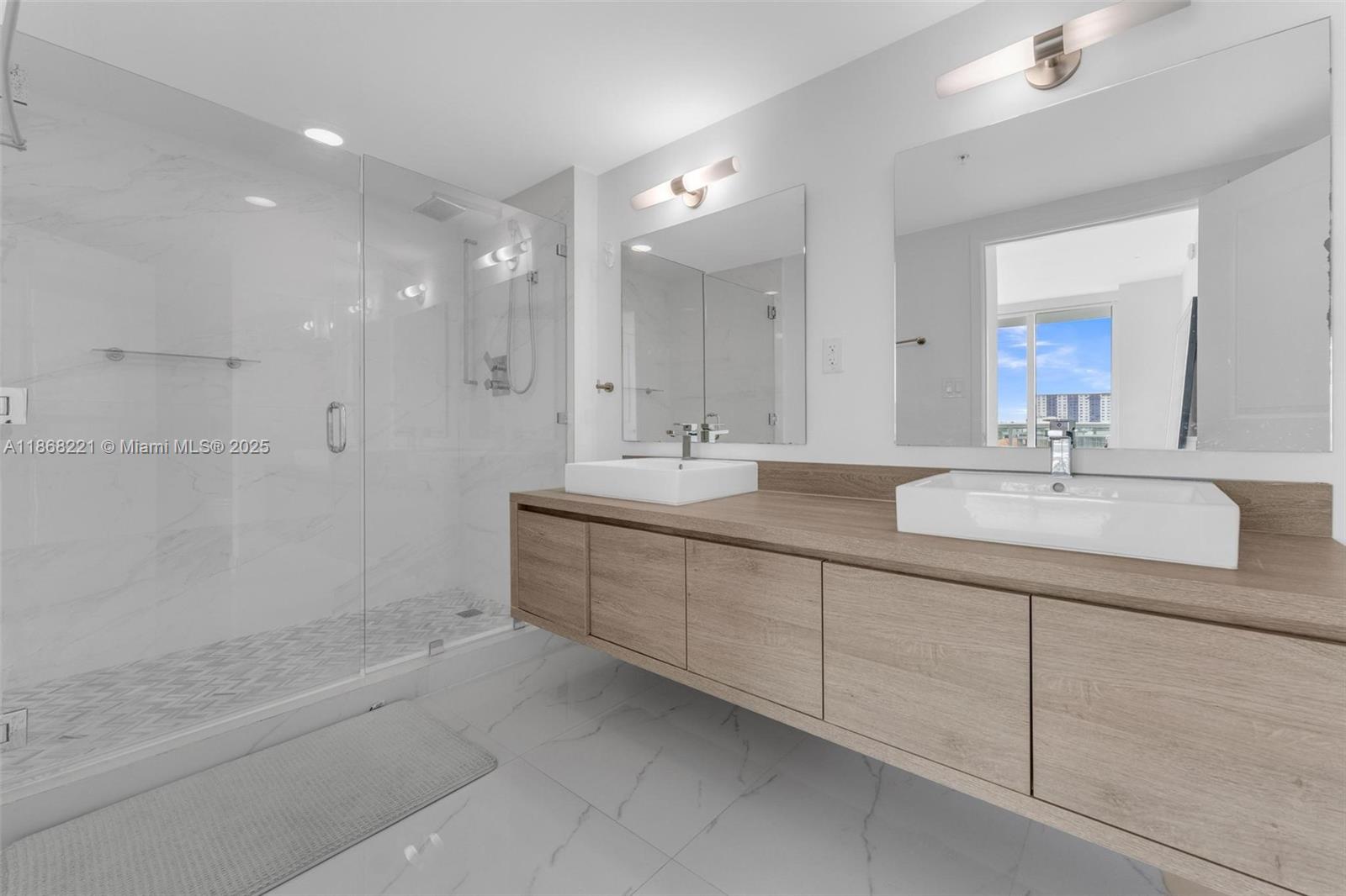 Photo of 400 Sunny Isles Blvd  #419, Sunny Isles Beach, Florida, 33160 - 