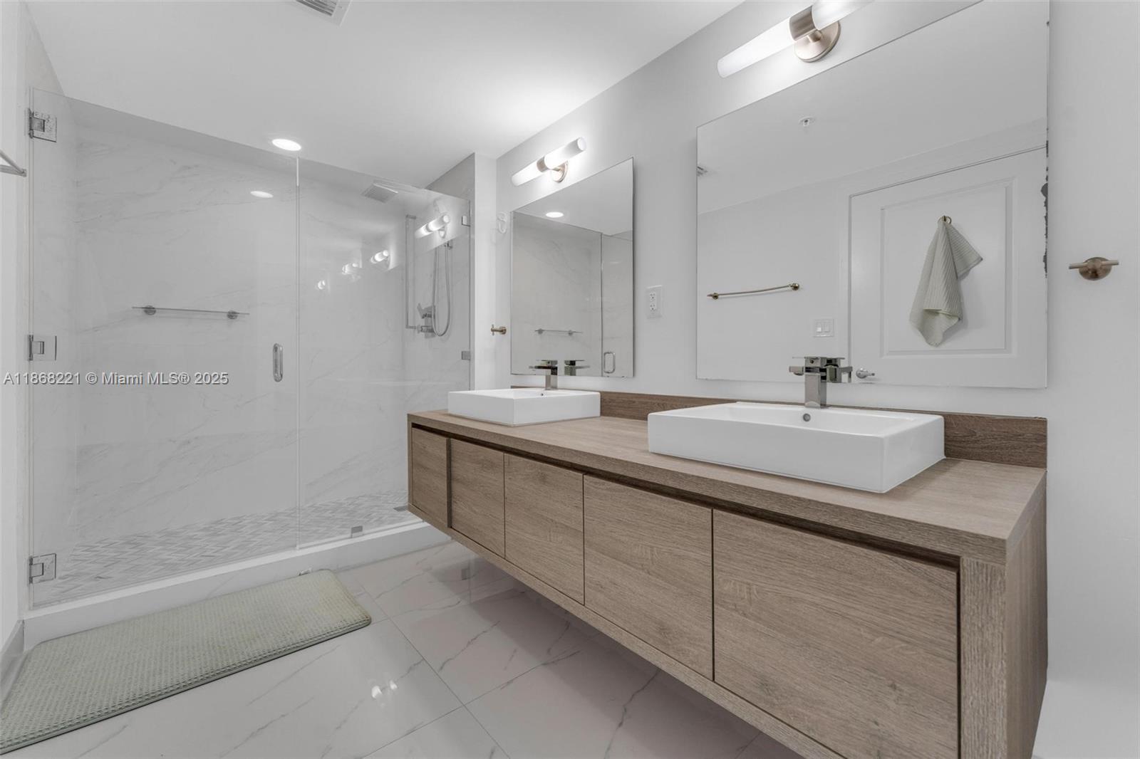 Photo of 400 Sunny Isles Blvd  #419, Sunny Isles Beach, Florida, 33160 - 