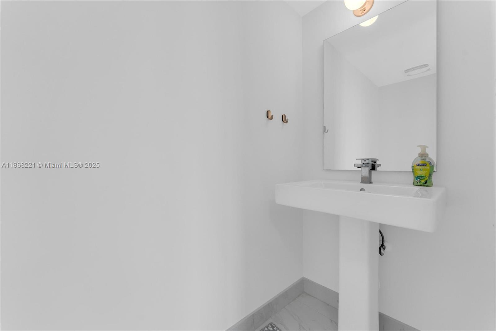 Photo of 400 Sunny Isles Blvd  #419, Sunny Isles Beach, Florida, 33160 - 
