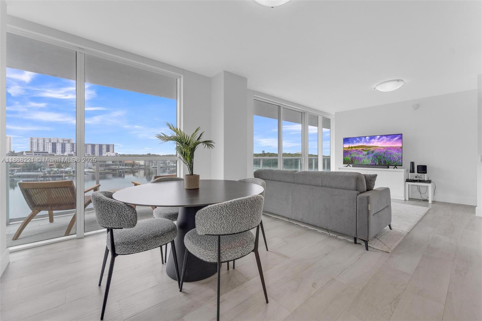 Photo of 400 Sunny Isles Blvd  #419, Sunny Isles Beach, Florida, 33160 - 