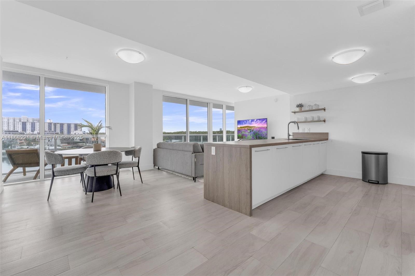 Photo of 400 Sunny Isles Blvd  #419, Sunny Isles Beach, Florida, 33160 - 