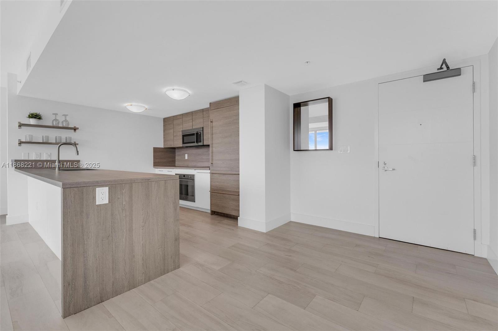 Photo of 400 Sunny Isles Blvd #419, Sunny Isles Beach, Florida, 33160 -