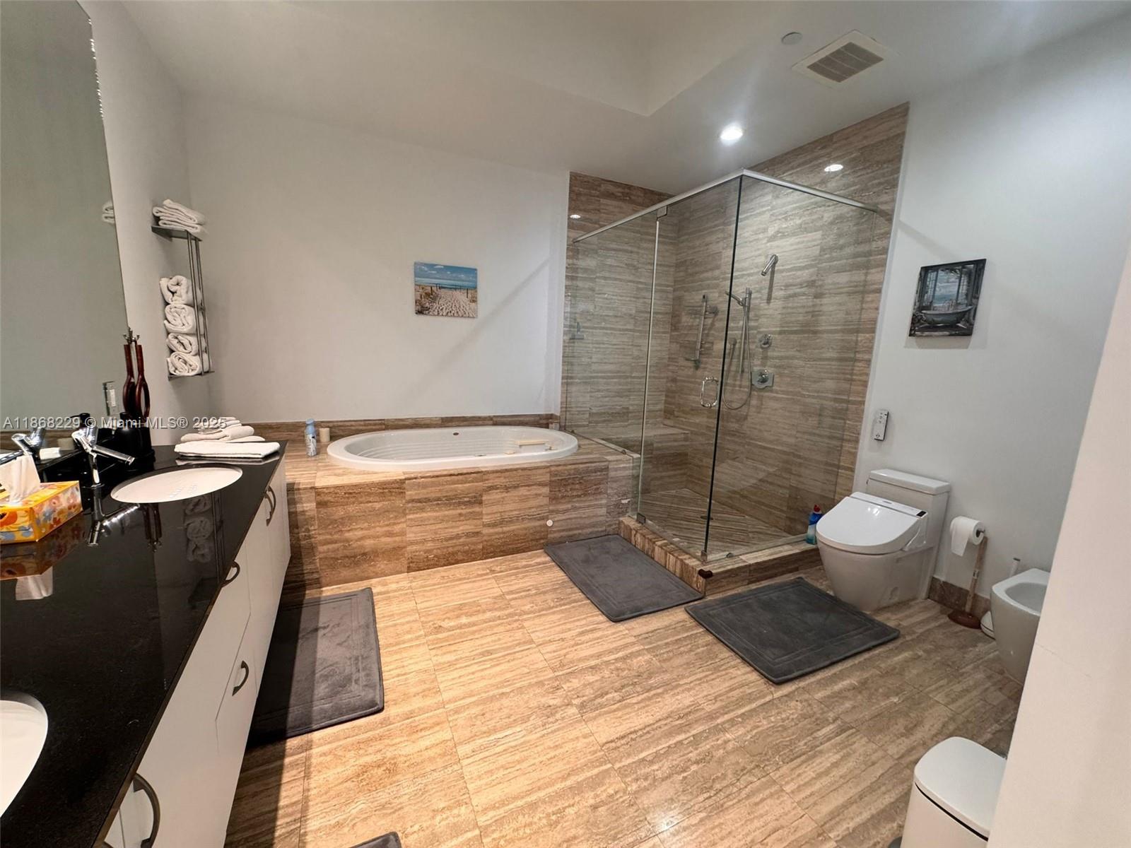 See details 3403 2 / 3 1962 sq. ft. $ 2025-08-28 0 Photo