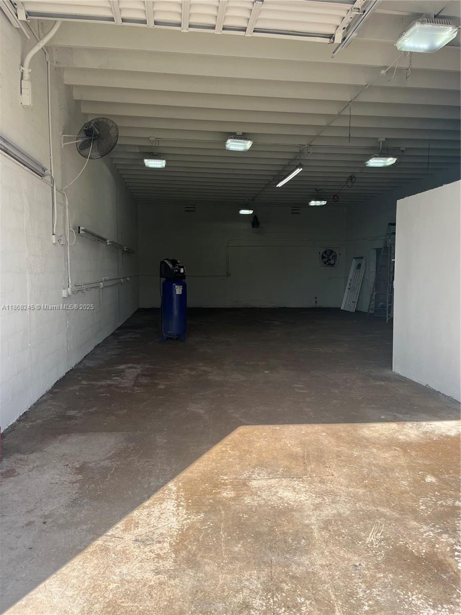 See details / sq. ft. $ 2025-08-28 0 Photo