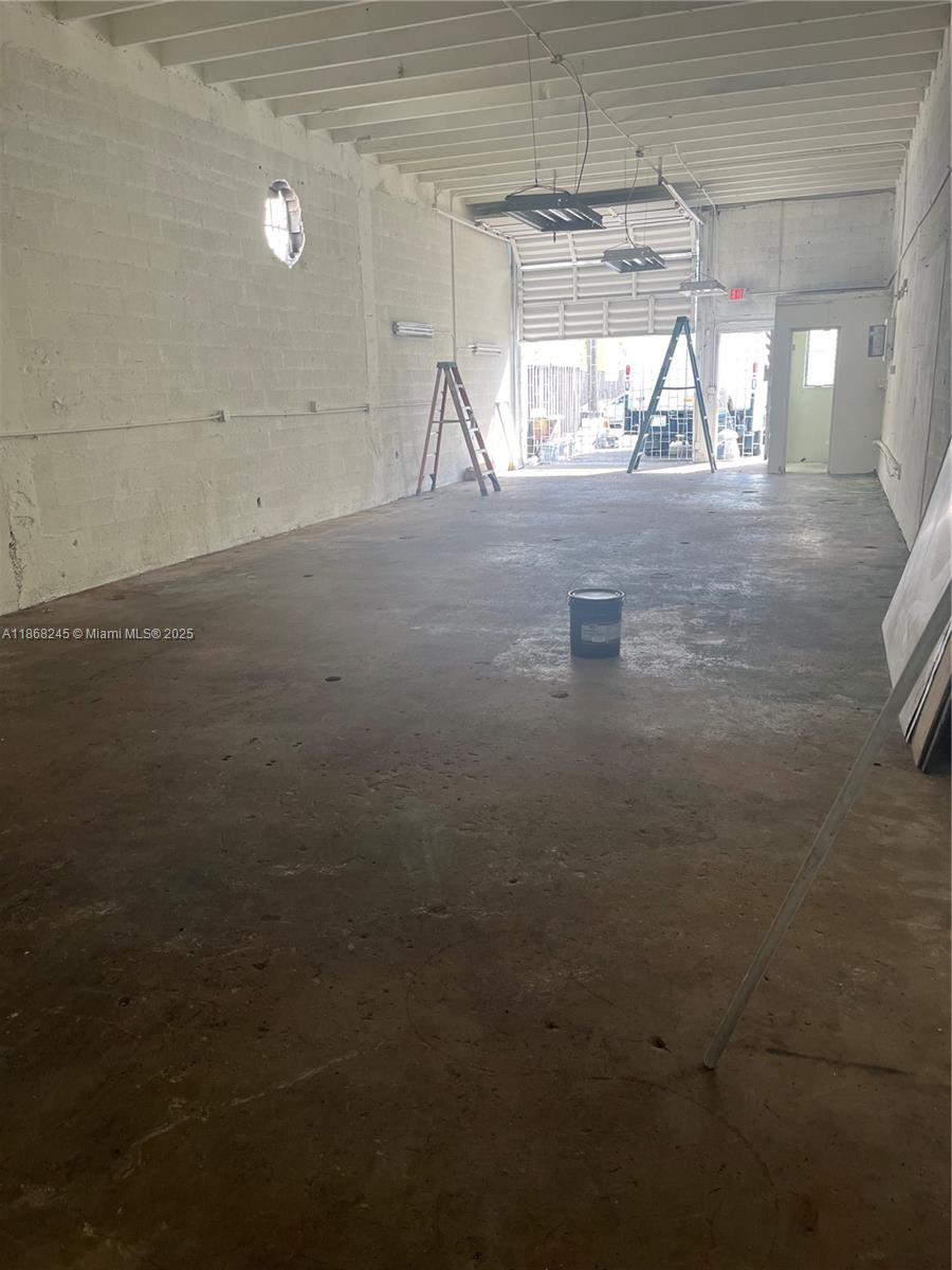 See details / sq. ft. $ 2025-08-28 0 Photo