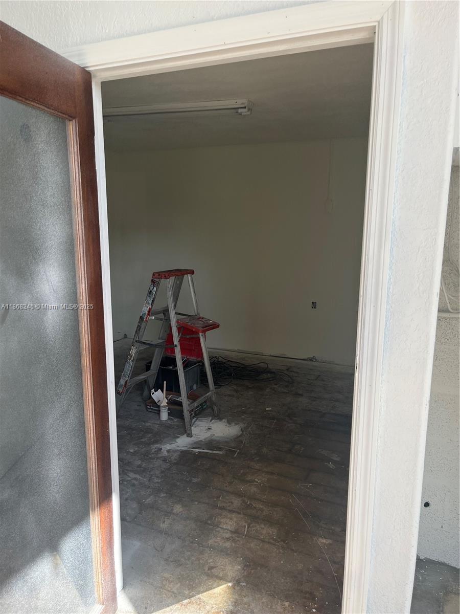 See details / sq. ft. $ 2025-08-28 0 Photo
