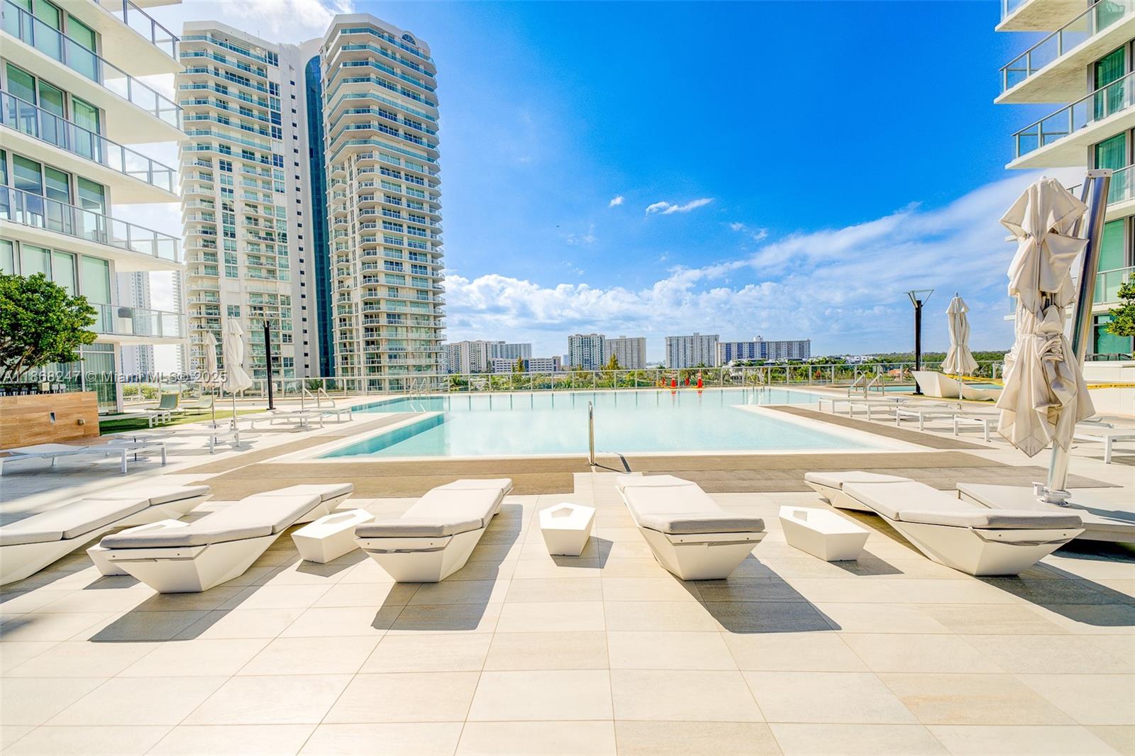 See details 4-501 3 / 4 1865 sq. ft. $ 2025-08-28 0 Photo