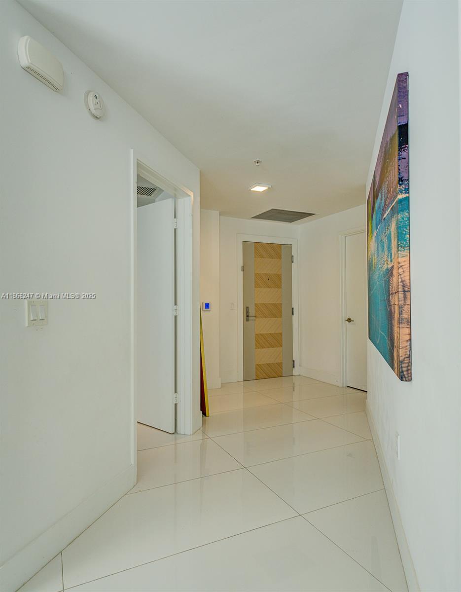 See details 4-501 3 / 4 1865 sq. ft. $ 2025-08-28 0 Photo