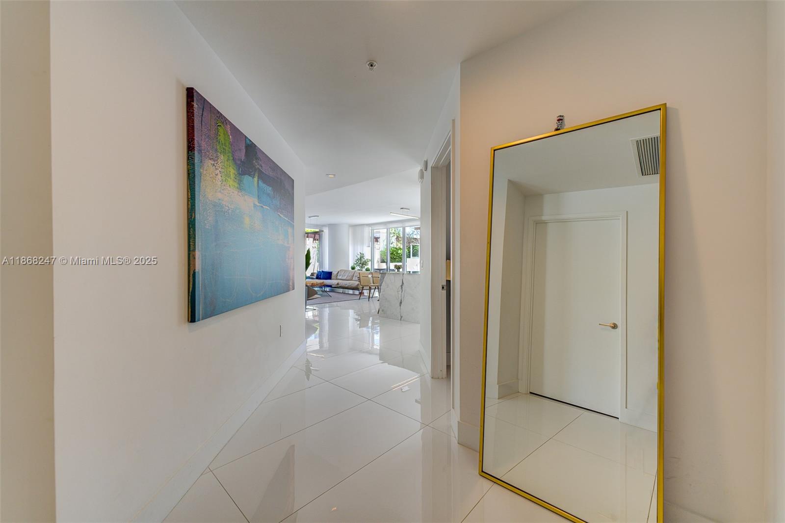 See details 4-501 3 / 4 1865 sq. ft. $ 2025-08-28 0 Photo