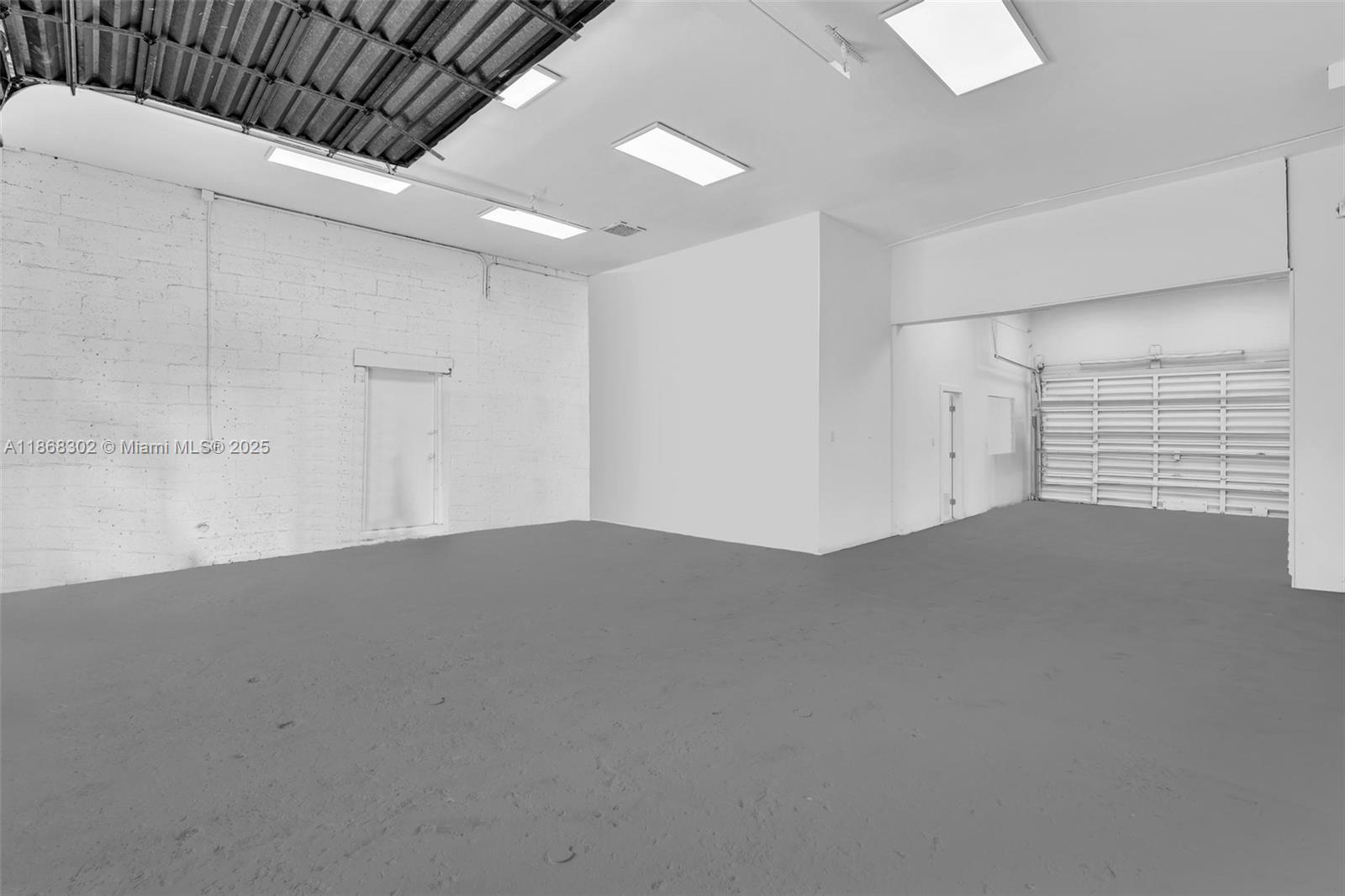 See details / sq. ft. $ 2025-08-28 0 Photo