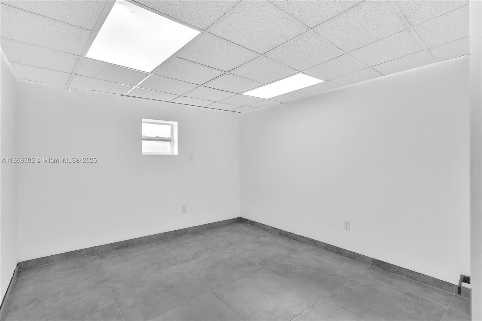 See details / sq. ft. $ 2025-08-28 0 Photo
