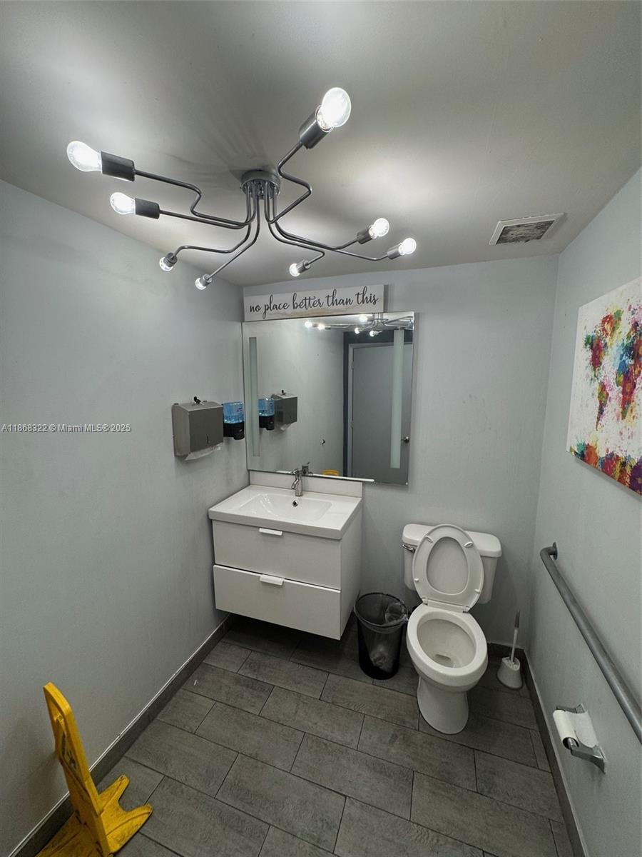 See details / sq. ft. $ 2025-08-28 0 Photo