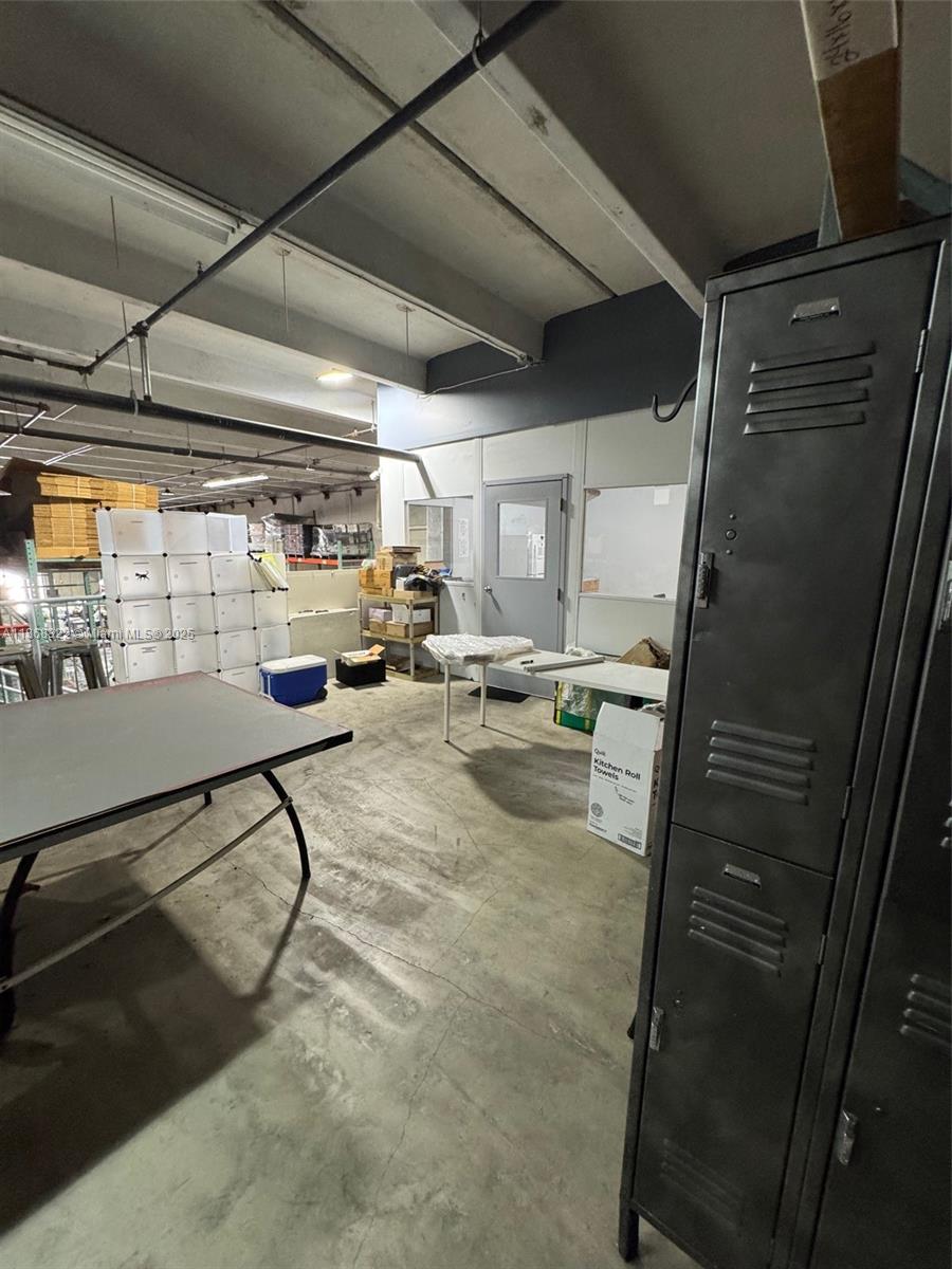 See details / sq. ft. $ 2025-08-28 0 Photo