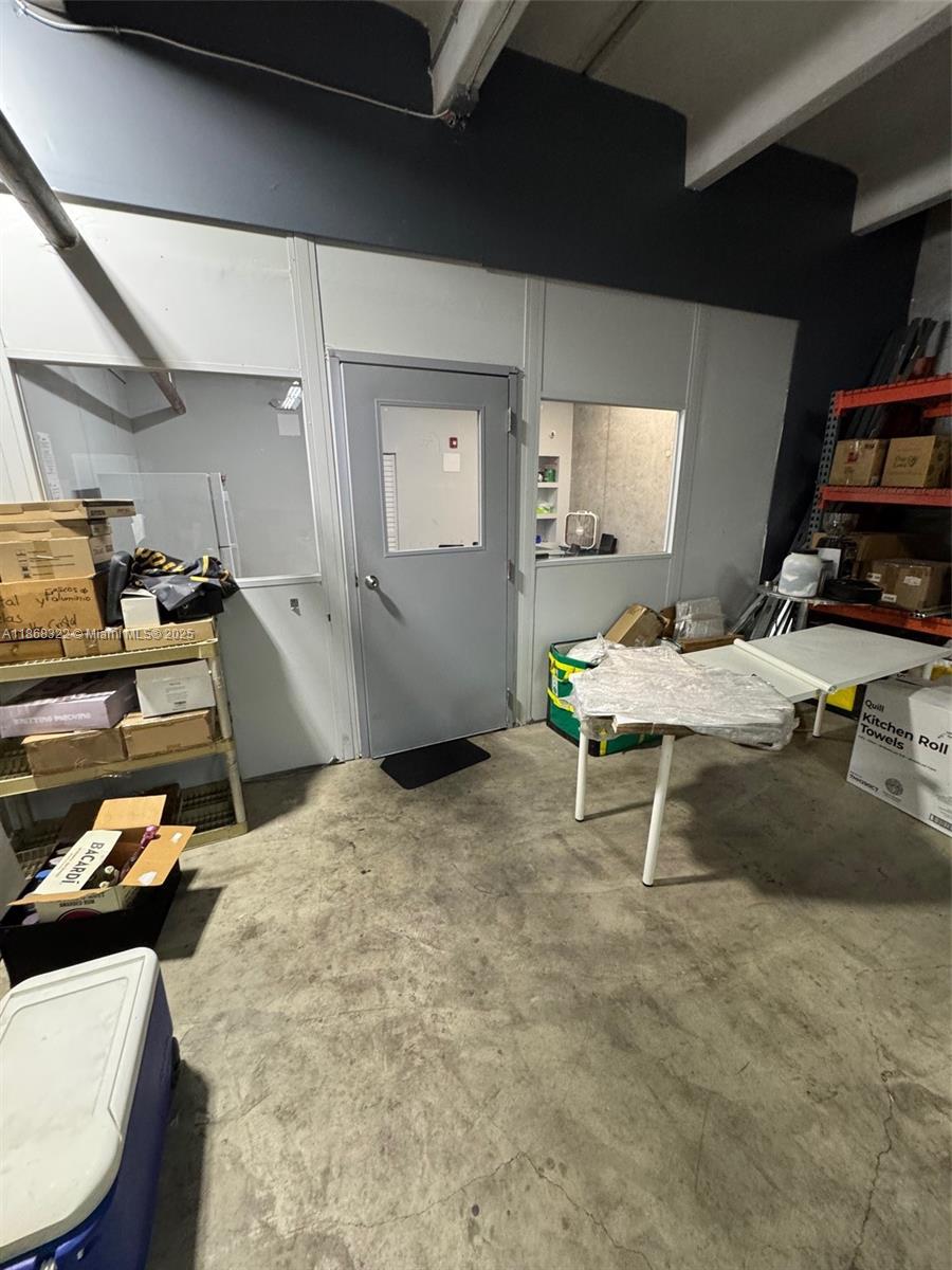 See details / sq. ft. $ 2025-08-28 0 Photo