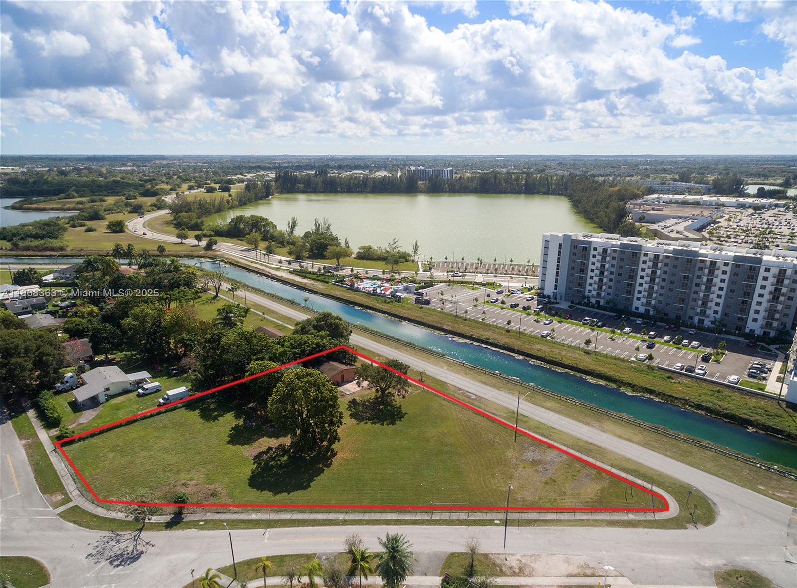 See details / sq. ft. $ 2025-08-28 0 Photo