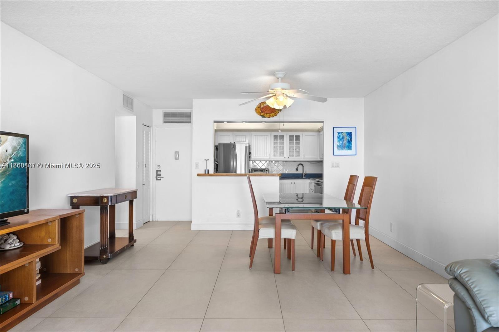 Photo of 2201 Ocean Dr  #1102, Hollywood, Florida, 33019 - 