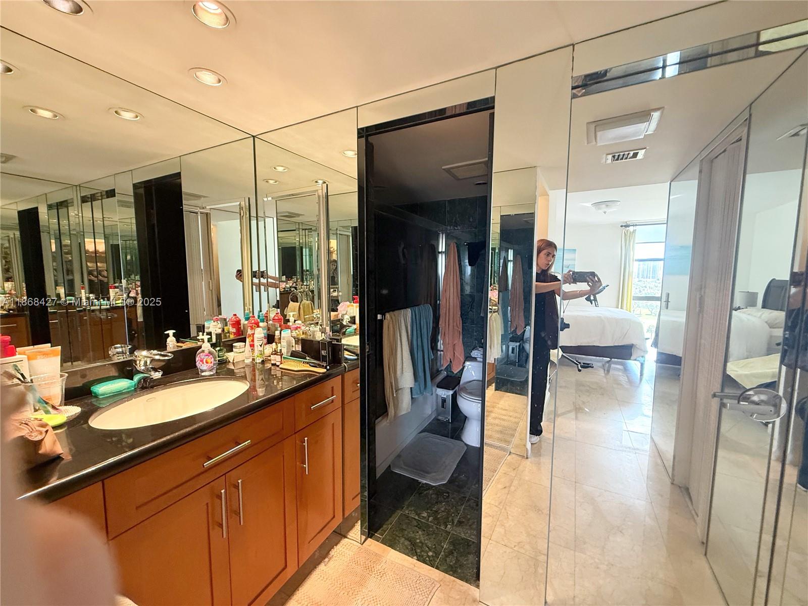 Photo of 20335 Country Club Dr  #1007, Aventura, Florida, 33180 - 
