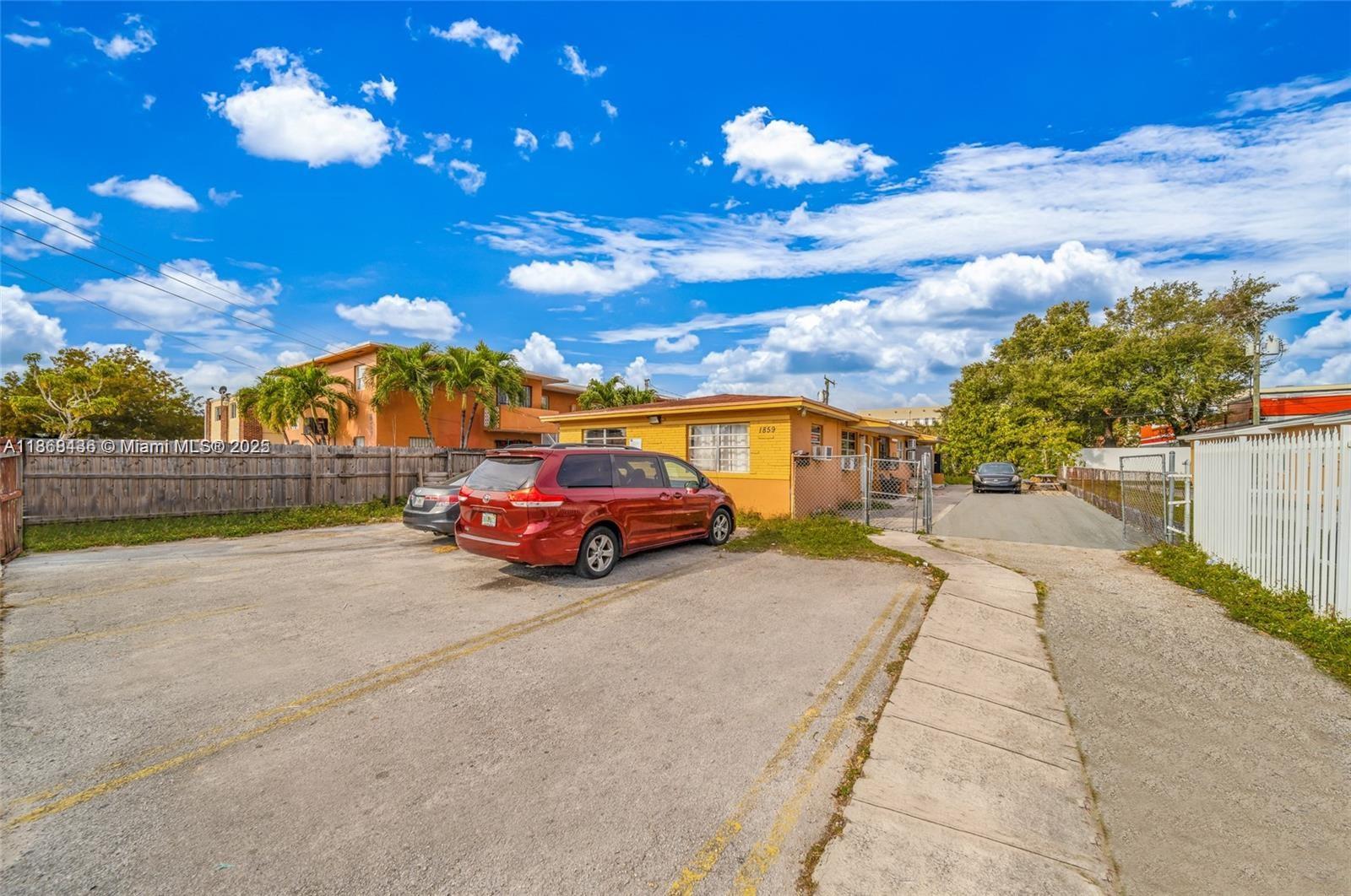   /  2450 sq. ft. $ 2025-08-28 0 Photo