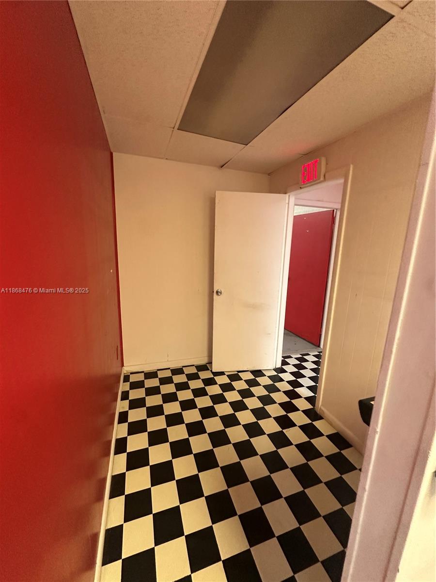 See details E / sq. ft. $ 2025-08-28 0 Photo