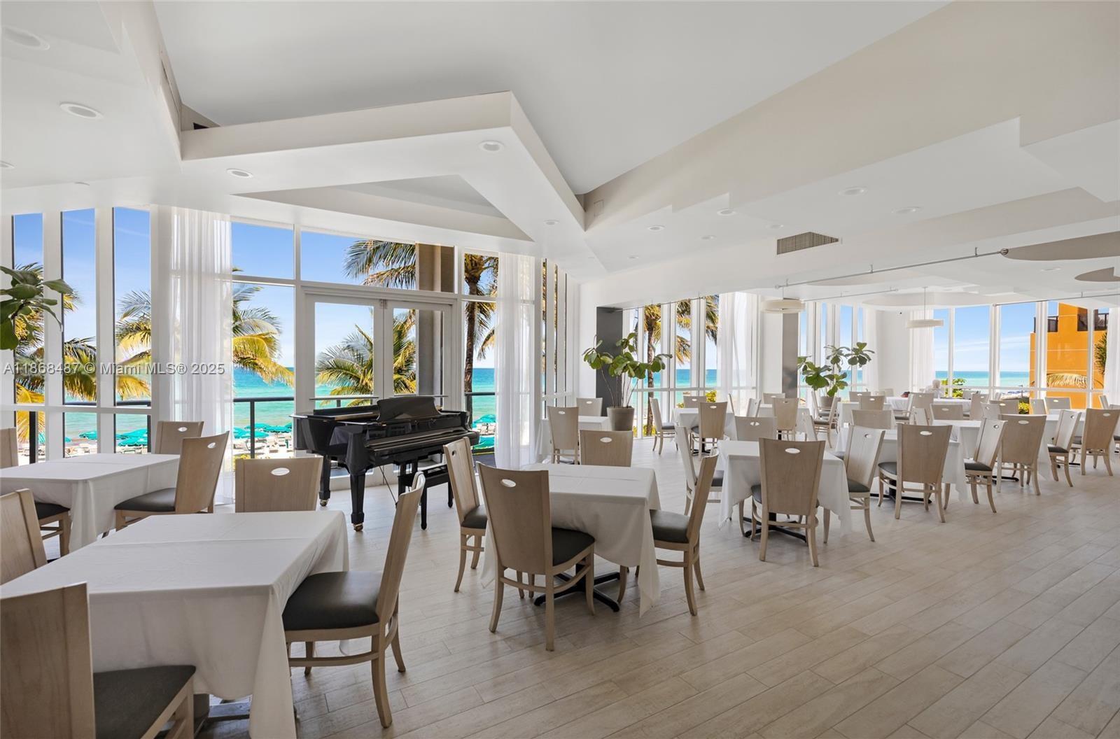 Photo of 16445 Collins Ave  #925, Sunny Isles Beach, Florida, 33160 - Club Restaurant