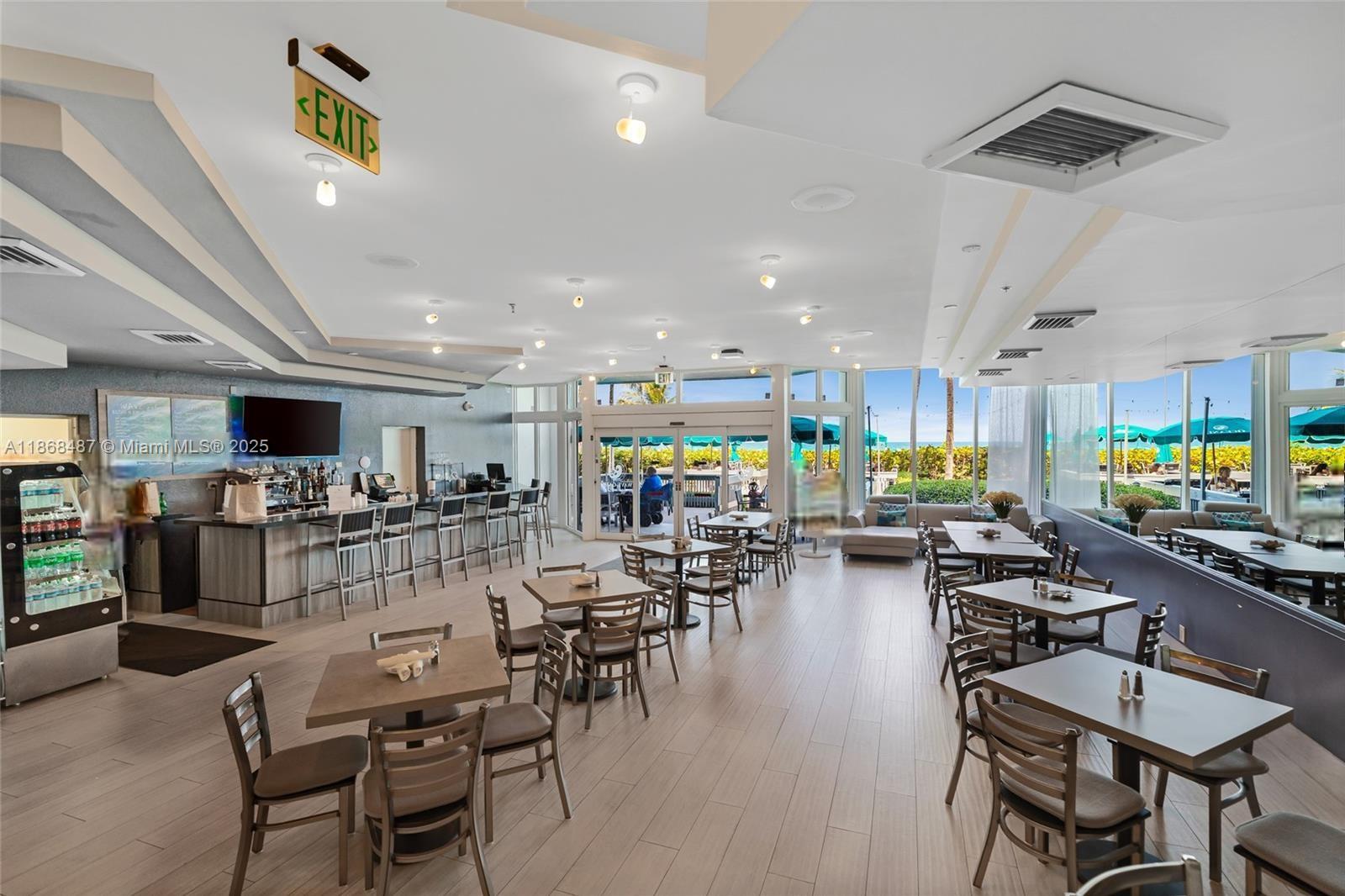 Photo of 16445 Collins Ave  #925, Sunny Isles Beach, Florida, 33160 - Coffee shop