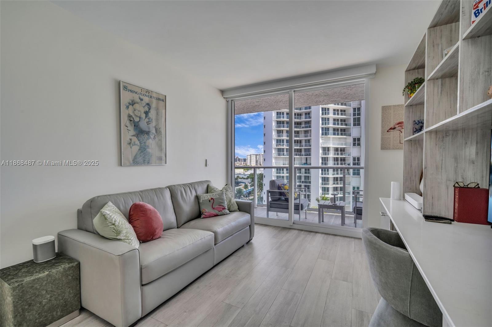 Photo of 16445 Collins Ave  #925, Sunny Isles Beach, Florida, 33160 - 