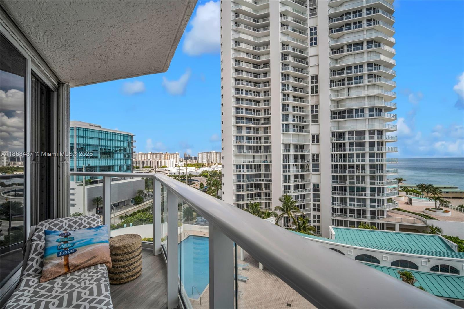 Photo of 16445 Collins Ave  #925, Sunny Isles Beach, Florida, 33160 - 