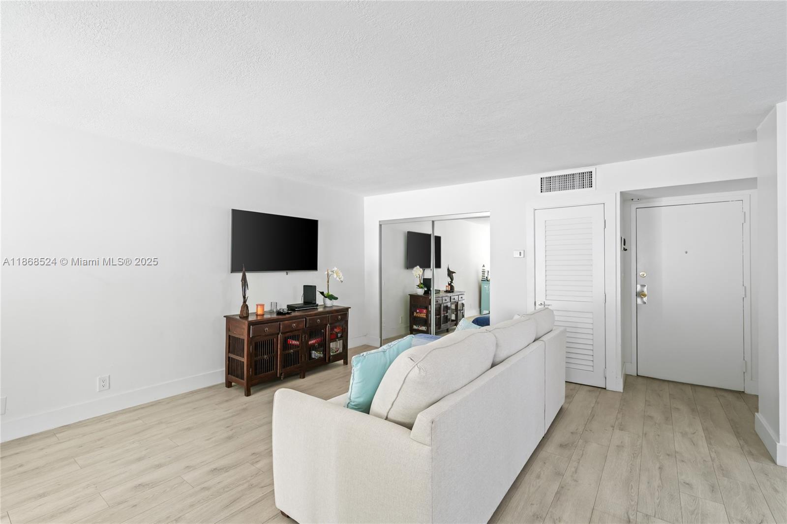Photo of 16909 Bay Rd  #221, Sunny Isles Beach, Florida, 33160 - 