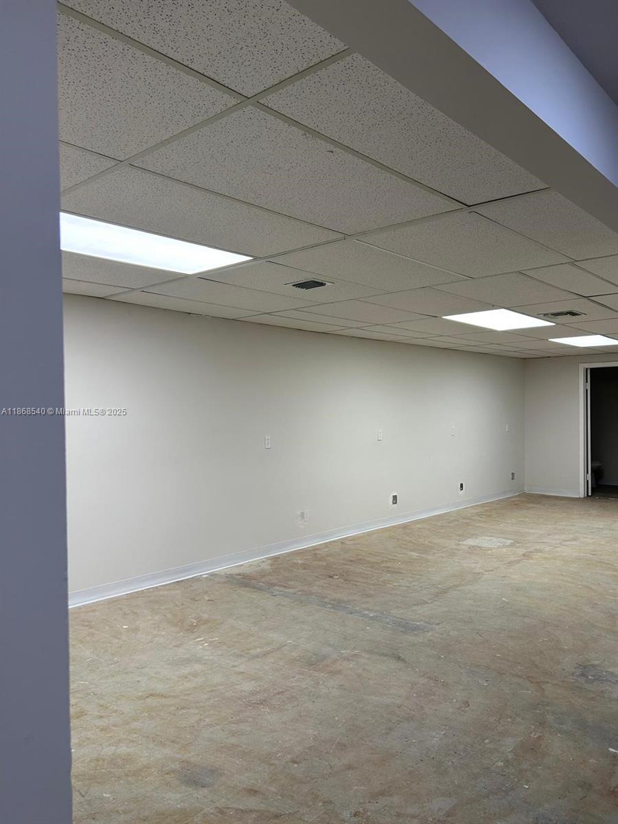 5  /   sq. ft. $ 2025-08-28 0 Photo